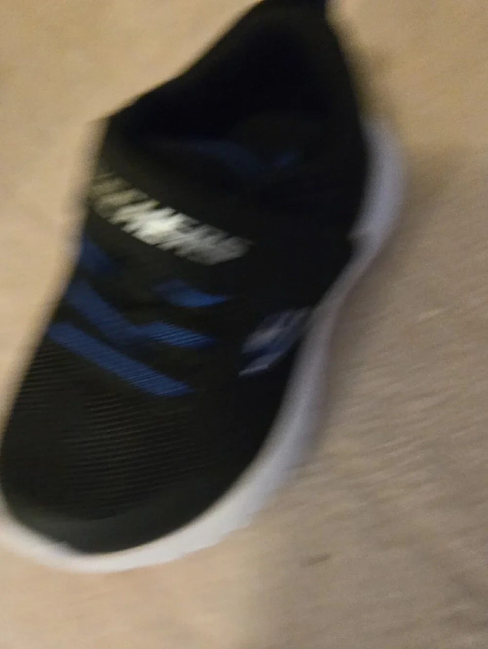 Skechers Toddler Boys Black and Blue Velcro Athletic Sneakers Nwt Sz 5